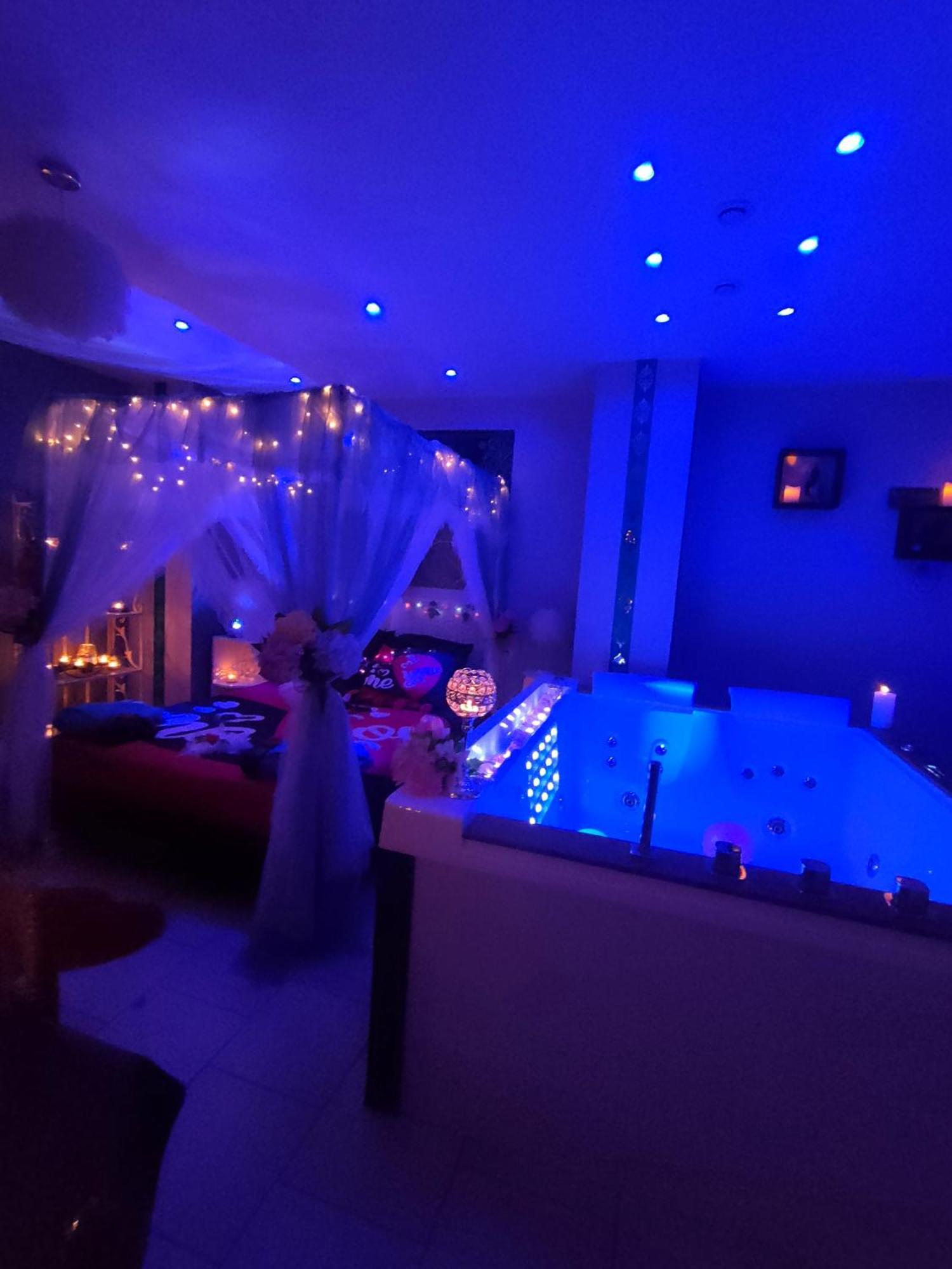 Loft Avec Baignoire Spa Lecrin Romantique Ochancourt 外观 照片