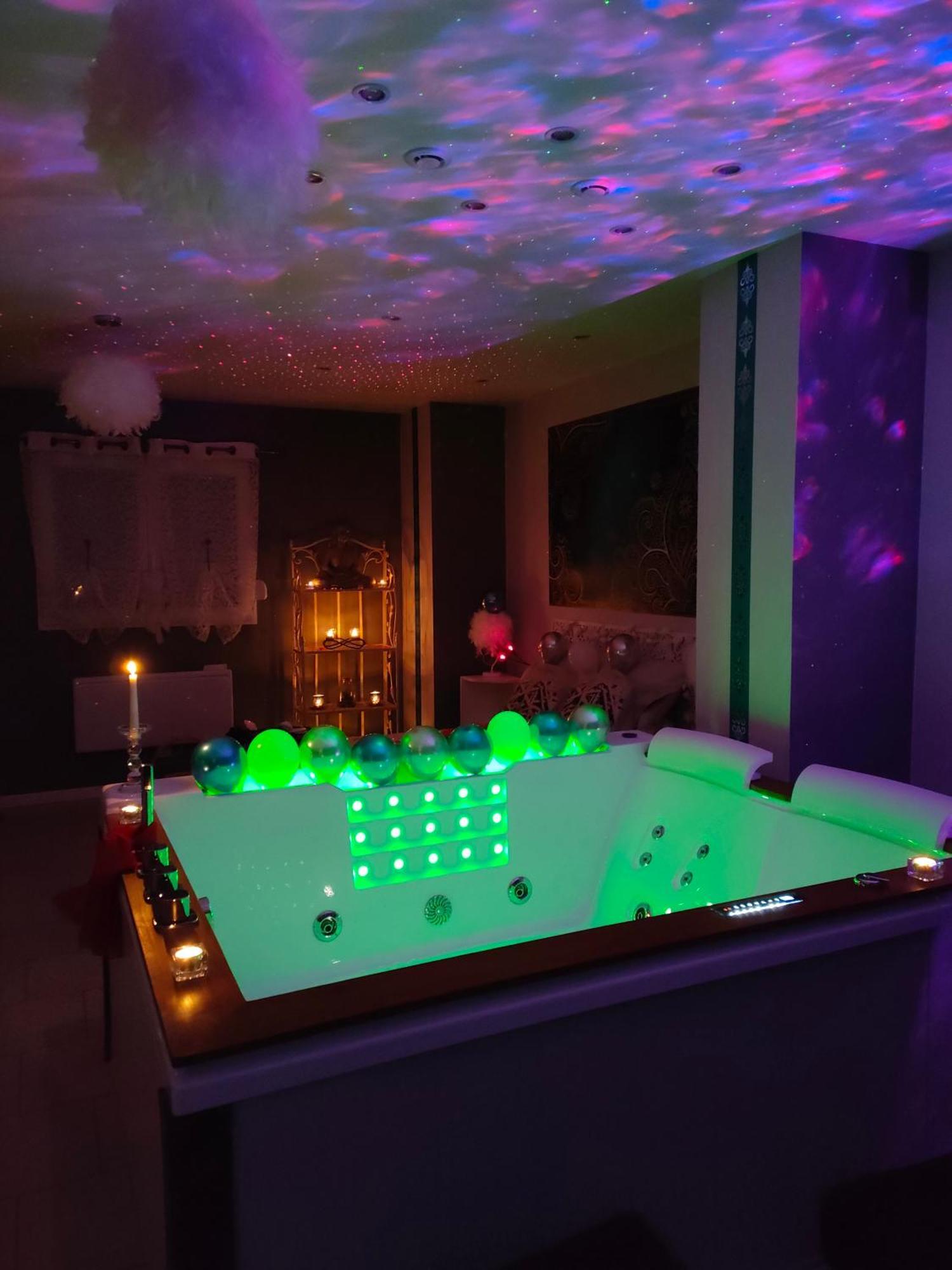 Loft Avec Baignoire Spa Lecrin Romantique Ochancourt 客房 照片